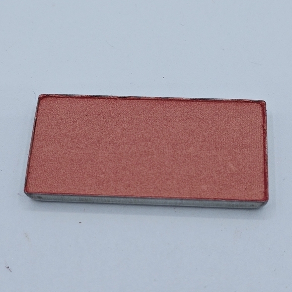 Mary Kay Shy Chromafusion Cheek Powder - Picture 4 of 5